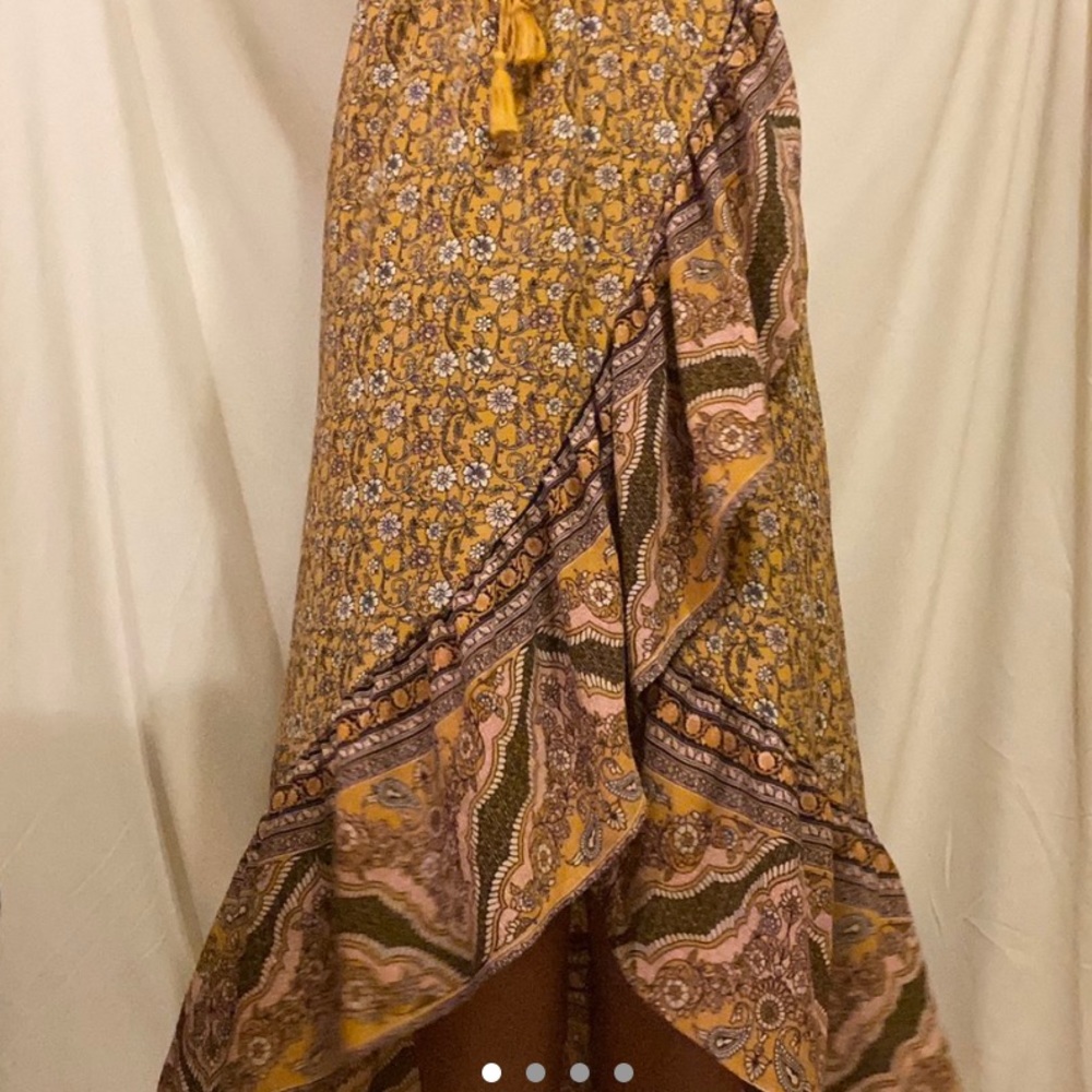 Bohemian yellow patterned maxi skirt!
